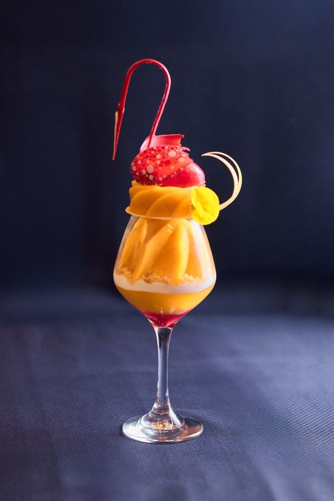 「スワンパフェ～宮崎マンゴー～」イメージ