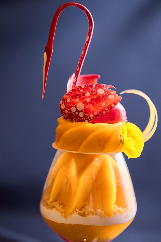 「スワンパフェ～宮崎マンゴー～」イメージ