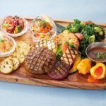 新作「ハレクラニ ロコモコプレート~ポケ トリオと一緒に~」税込み7,800円