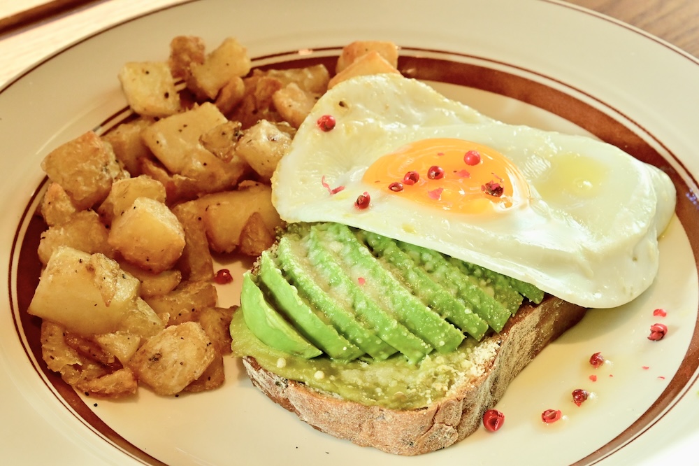 「アボカドトースト」税込み1,452円