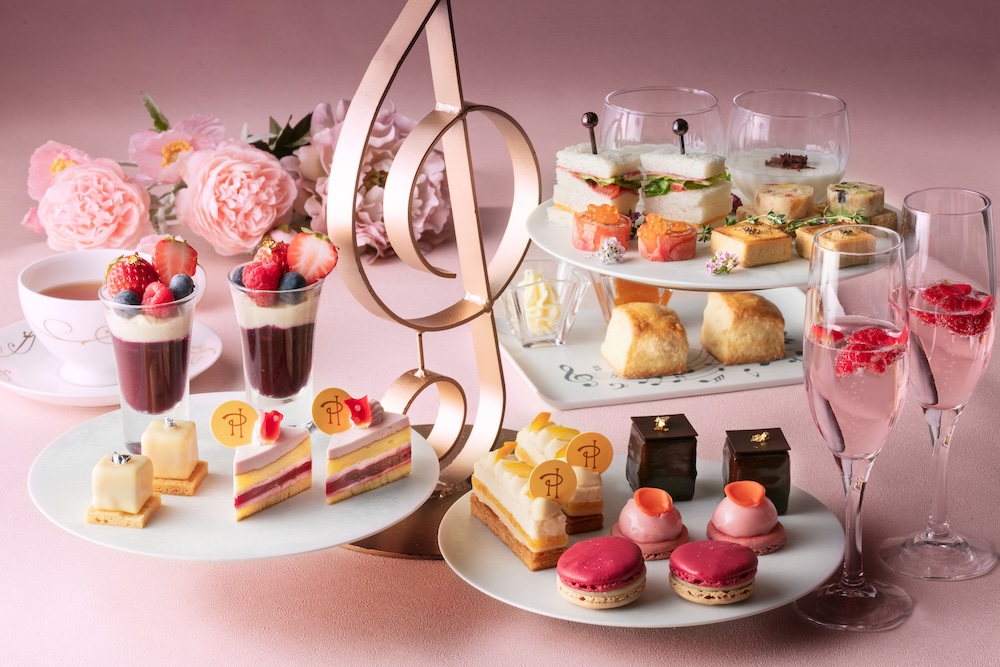 「ピエール・エルメ・パリ コラボレーション アフタヌーンティー」イメージ