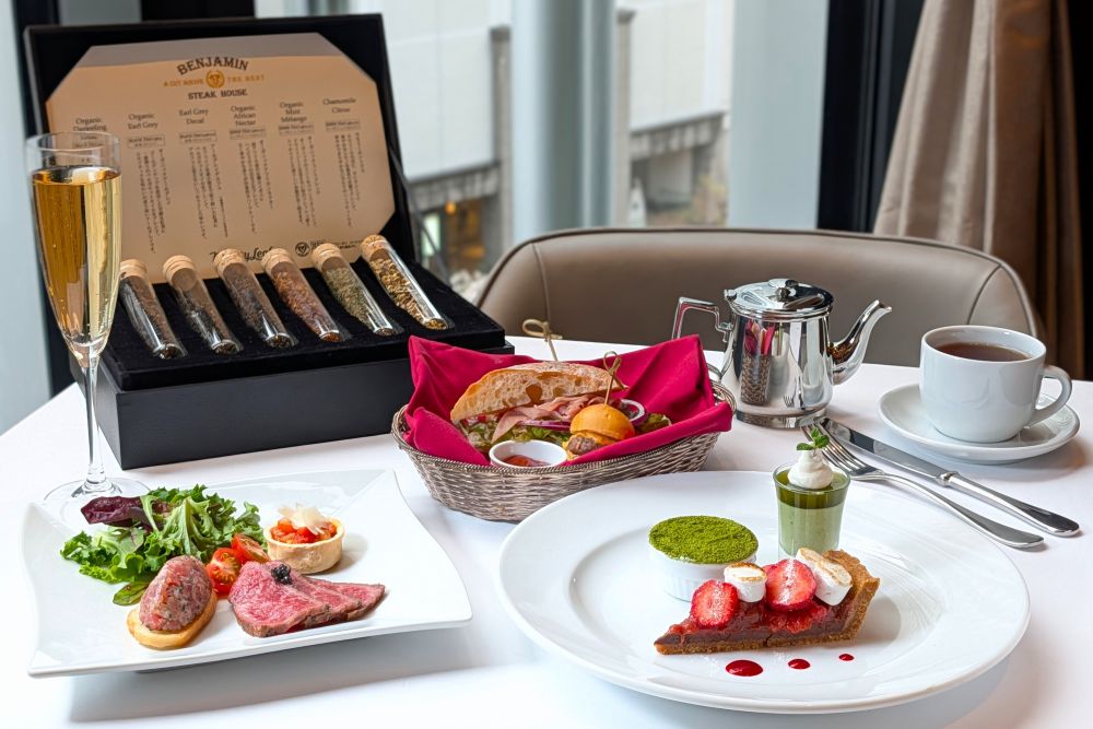 「抹茶カクテル付き 季節のアフタヌーンティー」イメージ