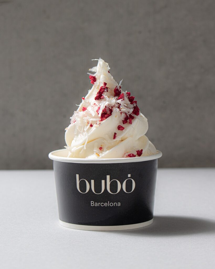 あいばく限定「ソフトクリーム チーズケーキ」税込み900円