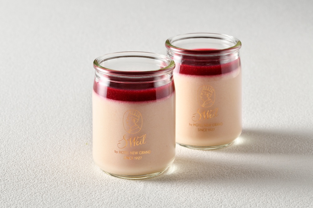 5月1日〜7月31日に販売される「桃のババロア」イートイン1個・825円、テイクアウト1個・810円