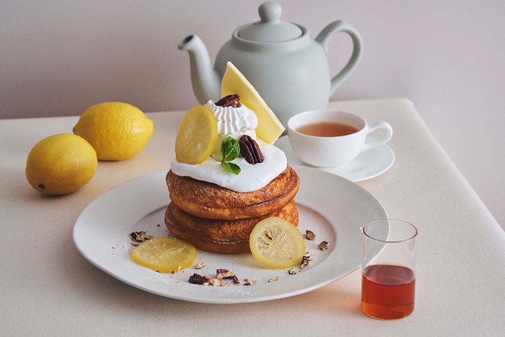 「塩バニラクリームとシュガーバターのパンケーキ レモンティーソース」イメージ