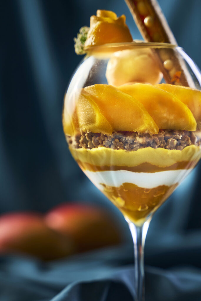 「完熟マンゴーパフェ」イメージ