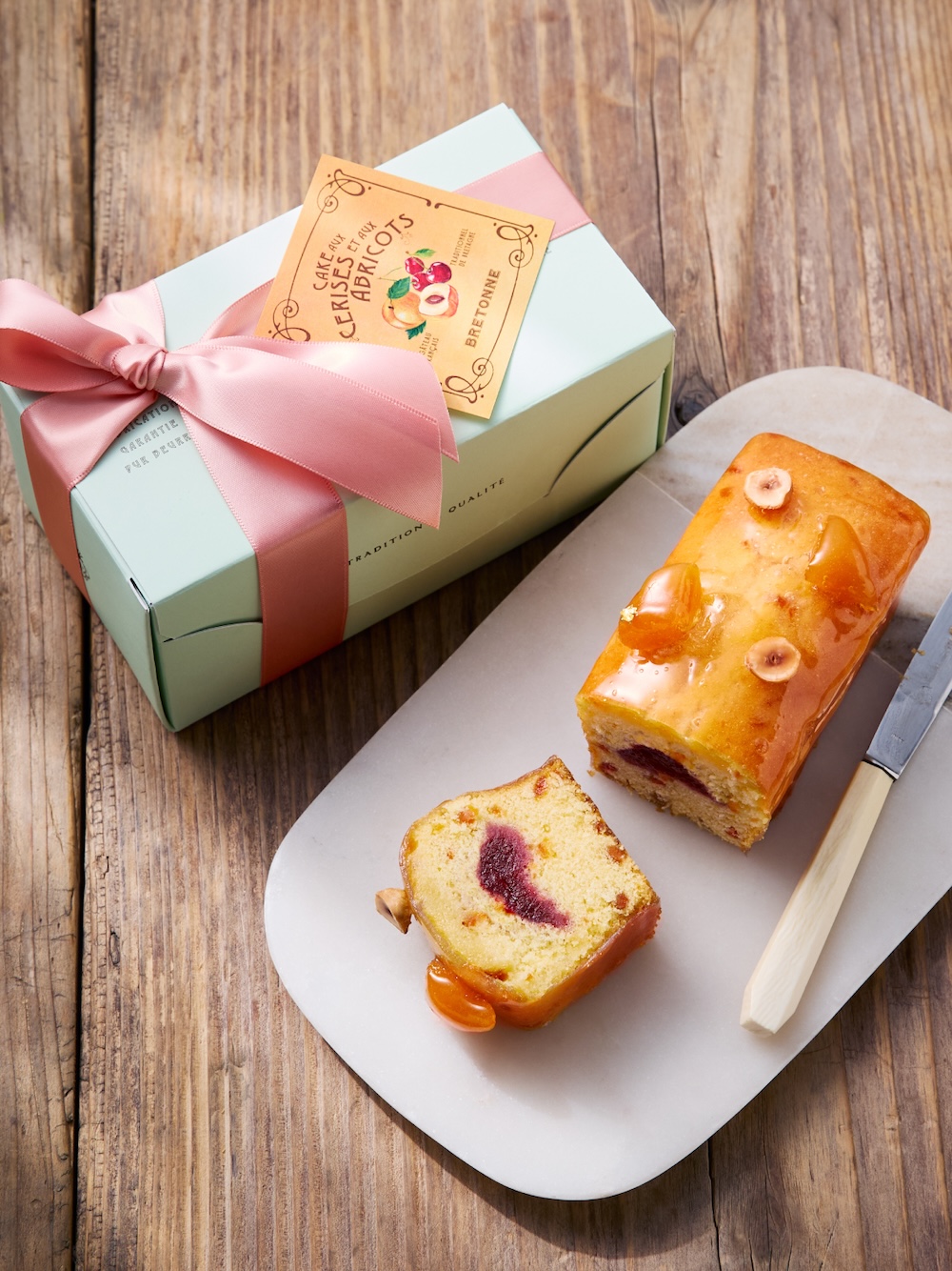 「チェリーとアプリコットのケーク」税込み2,484円