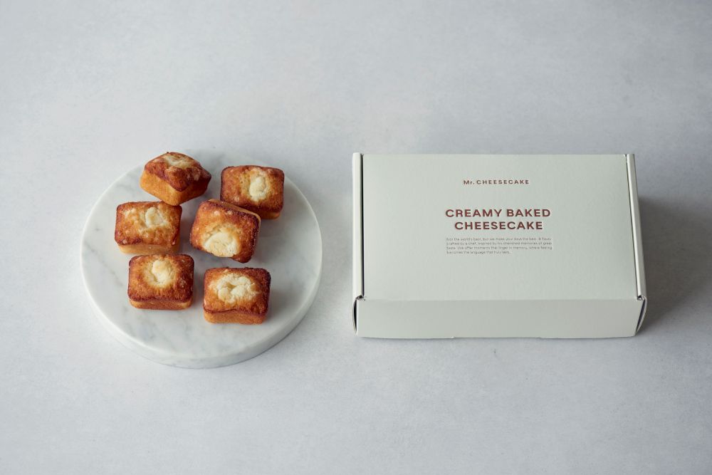 「クリーミーベイクドチーズケーキ（CREAMY BAKED CHEESECAKE）」6個入り・税込み2,538円