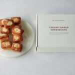 「クリーミーベイクドチーズケーキ(CREAMY BAKED CHEESECAKE)」10個入り・税込み3,996円