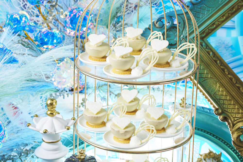 ランチ＆スイーツビュッフェ「アリスと不思議なブルーオーシャン～海底時計が刻むもうひとつの物語～」イメージ