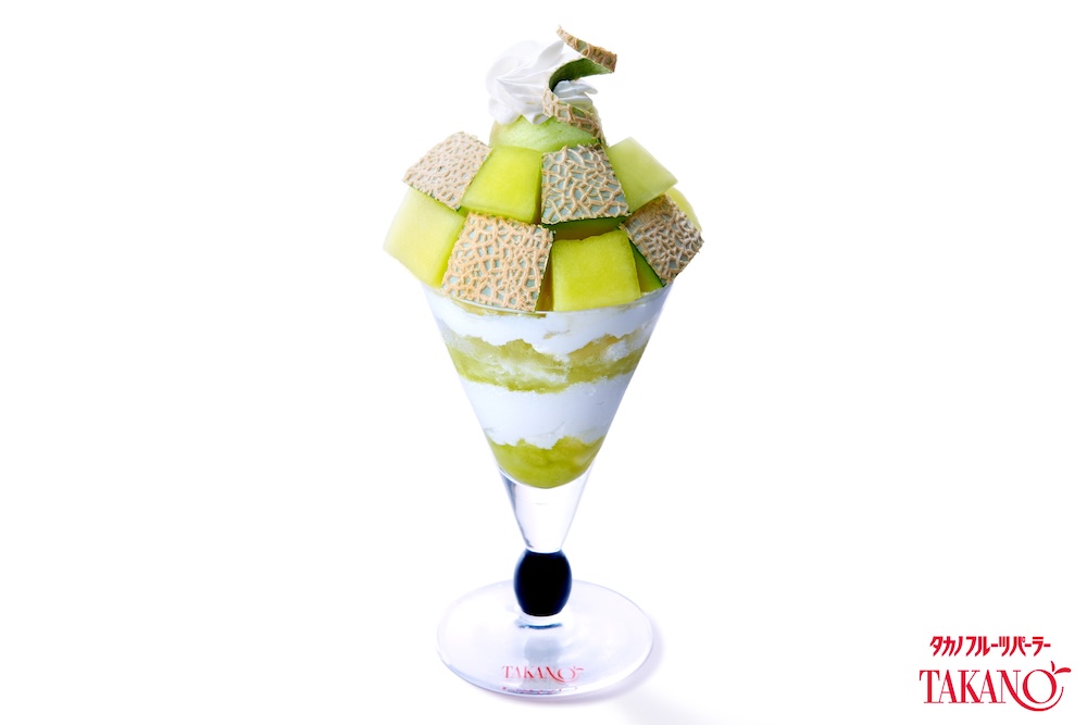 新宿本店限定「静岡県産マスクメロンパフェ」税込み3,960円