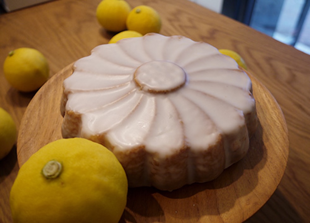 「makostandard」の「ウィークエンドベルガモット」カット・税込み500円、ホール・税込み3,000円