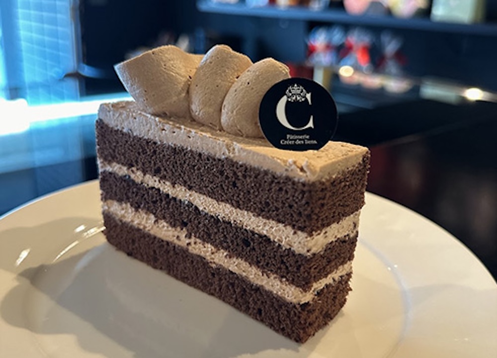 「Pâtisserie Créer des liens」の「チョコと紅茶のケーキ」税込み627円