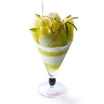 支店7店舗で展開される「マスクメロンパフェ」税込み2,970円