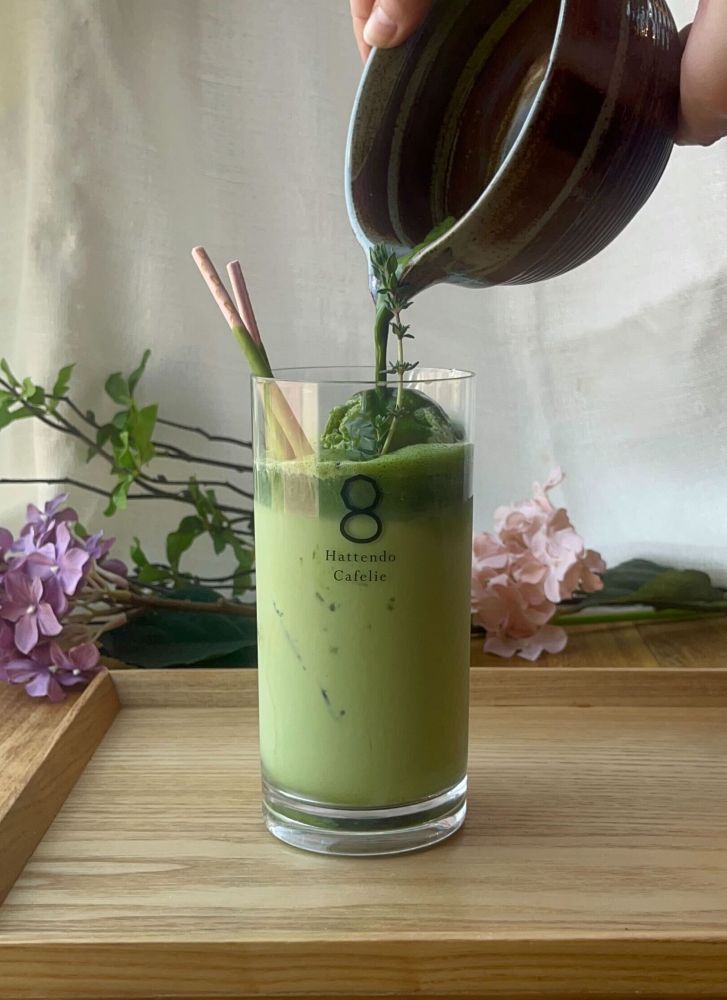 「お抹茶みるくラテ」税込み880円