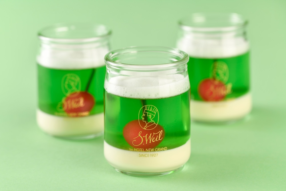 5月1日〜8月31日に販売される「クリームソーダゼリー」イートイン1個・880円、テイクアウト1個・864円