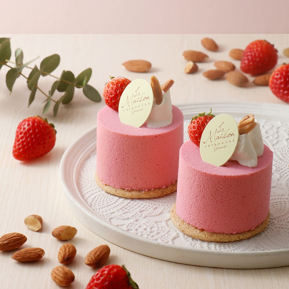 「苺とアーモンドプラリネ」1個・税込み670円