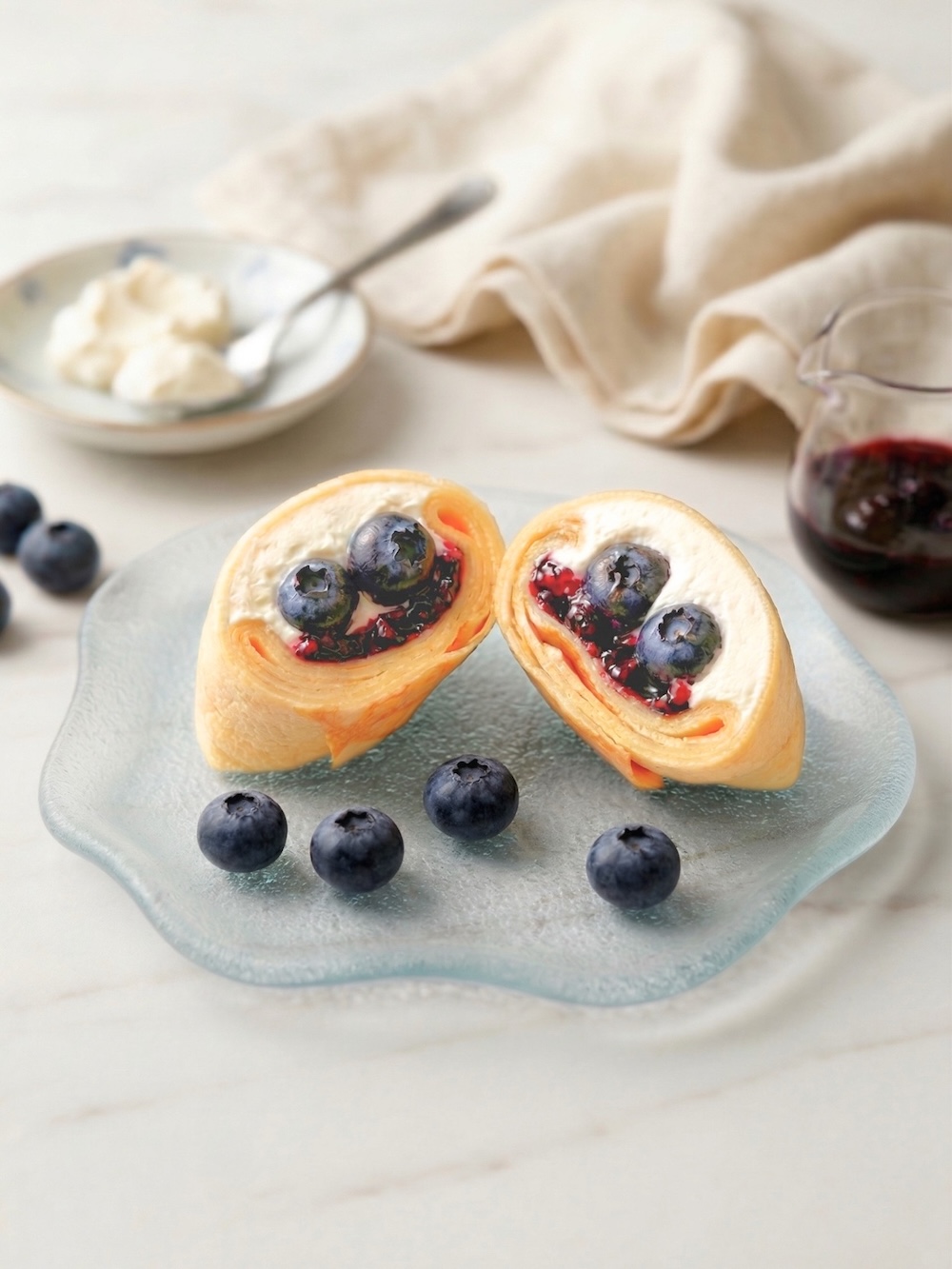 「ブルーベリーチーズクレープ」税込み420円