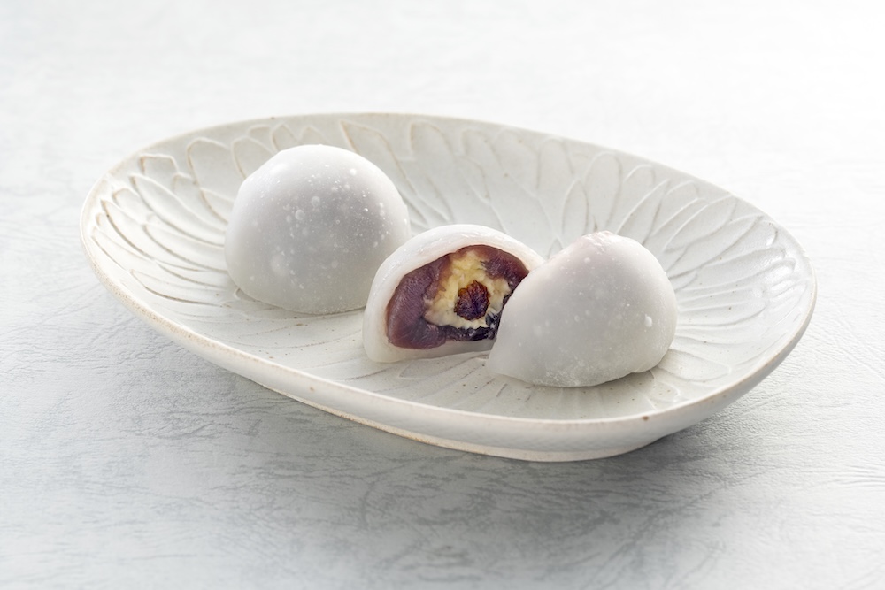 「清香室町」の「レーズンバター大福」1個・432円