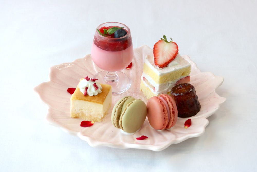 「ショッピングチケット付き 季節の苺アフタヌーンティーセット」イメージ