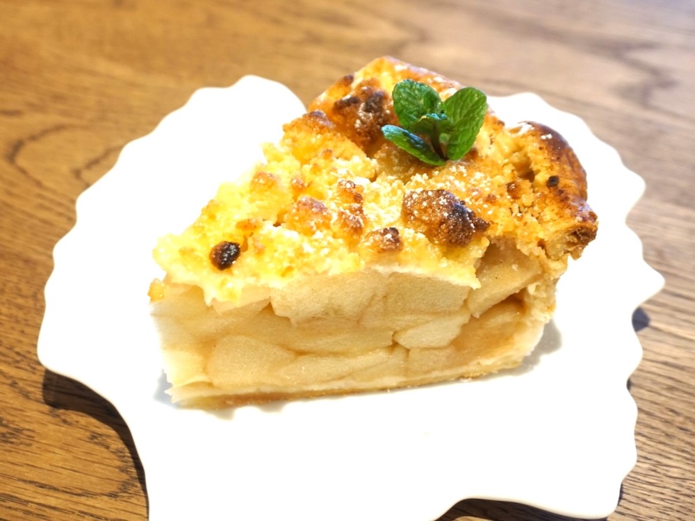 「手作りアップルパイ」税込み600円