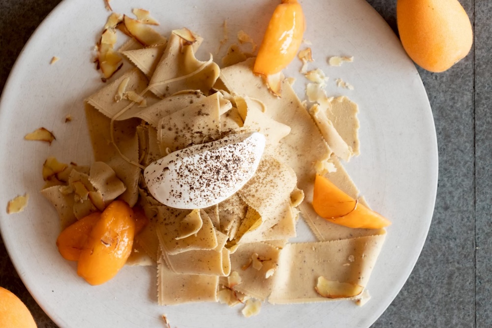 「和栗と季節の果物タルト～枇杷～」税込み2,530円