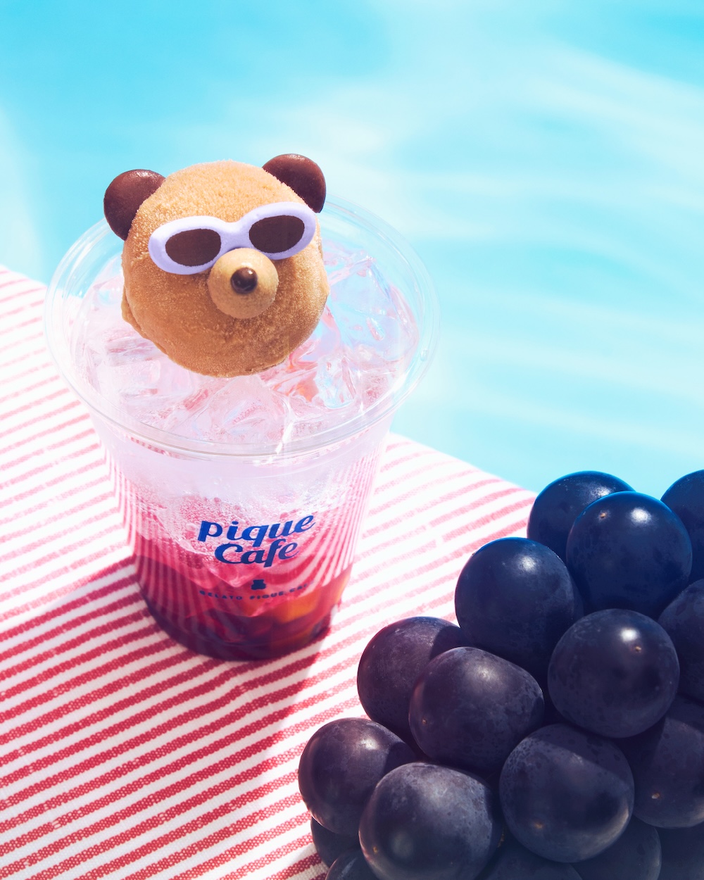 「カラフルソーダフロート」税込み890円