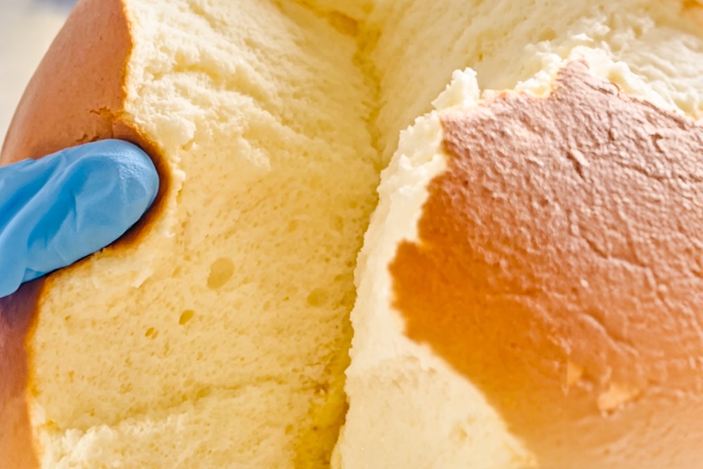 「焼きたてチーズスフレ」イメージ