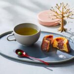 「ベイクショップ ビアンベイク（BAKE SHOP bien Bake）」の「ファーブルトン能登大納言」×「一保堂茶舖」の「煎茶」。各日40セット限定。セット・2,200円