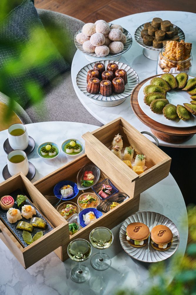 「メロンと日本茶の和のアフタヌーンティー」平日・税込み9,700円、土日祝日・税込み11,000円（いずれもサービス料含む）