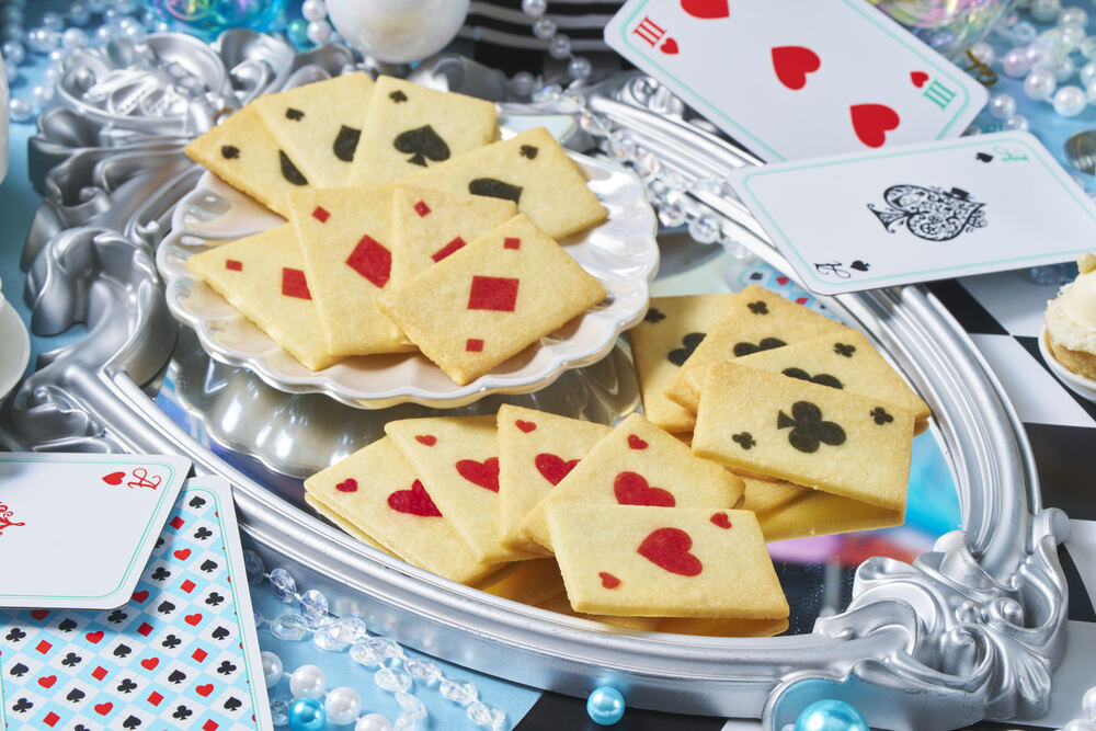 ランチ＆スイーツビュッフェ「アリスと不思議なブルーオーシャン～海底時計が刻むもうひとつの物語～」イメージ