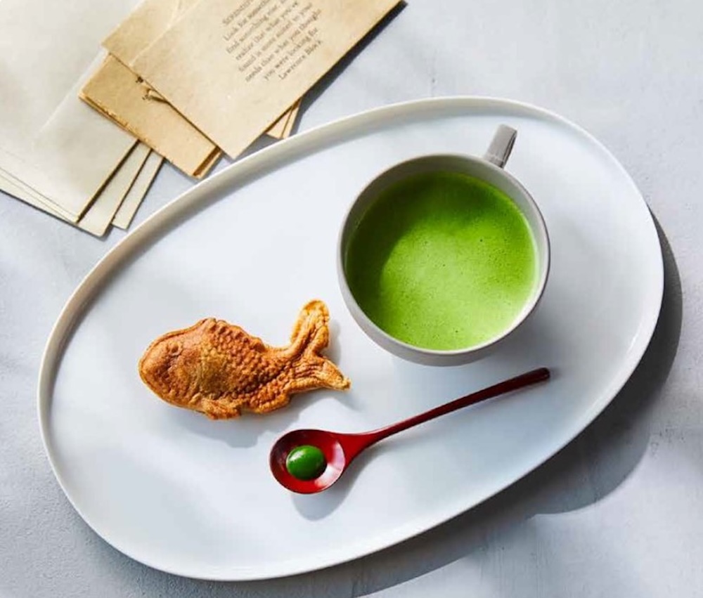 「麩嘉」鯛焼き麩×「一保堂茶舖」抹茶セット。1,870円。各日30セット限定。