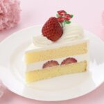 母の日限定バラの花ピック付き「苺のショートケーキ」税込み594円