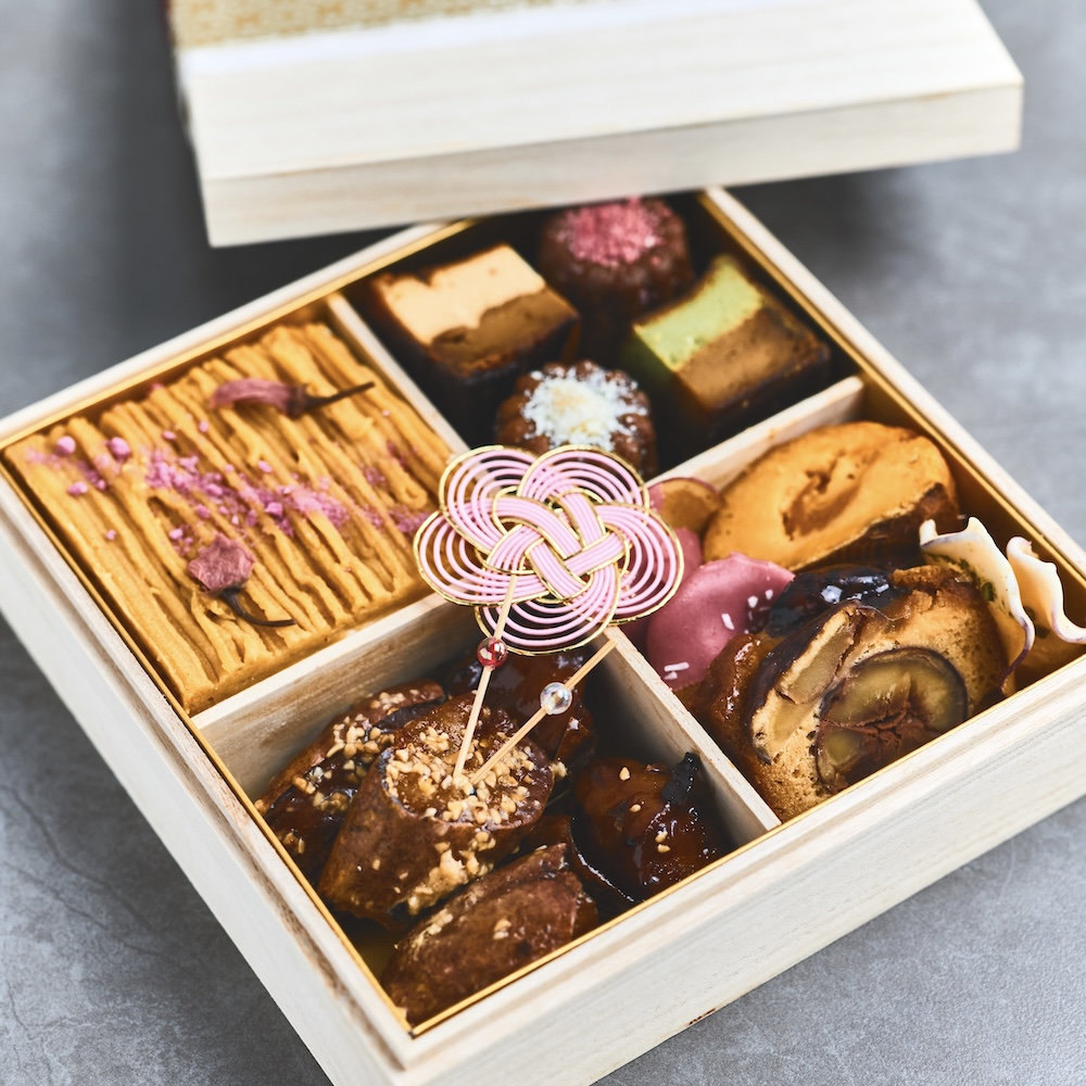「蜜芋尽くしのスイーツお重箱〜桜霞〜」イメージ
