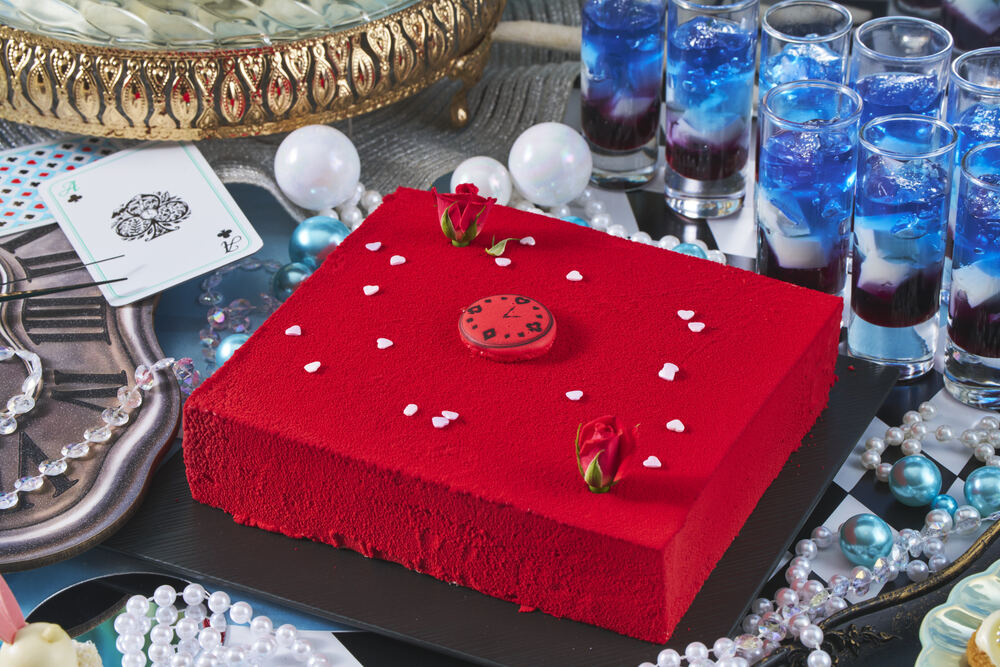 ランチ＆スイーツビュッフェ「アリスと不思議なブルーオーシャン～海底時計が刻むもうひとつの物語～」イメージ