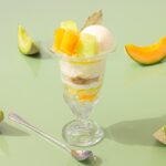 イートイン店舗限定「季節のパフェ メロン」税込み1,100円