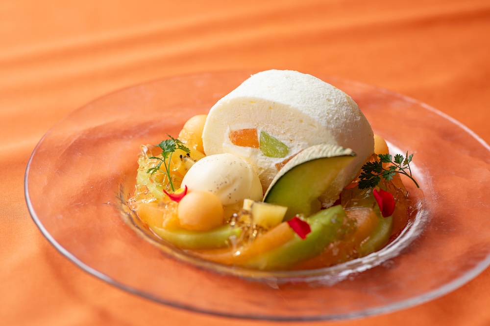 「メロンのふんわりロールケーキ」税込み3,200円