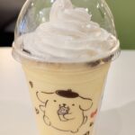 「ポムポムプリンのクリーミープリンフラッペ」税込み490円