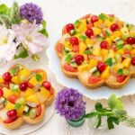 「輪花型 色とりどりのフルーツとチーズムースのタルト」イメージ