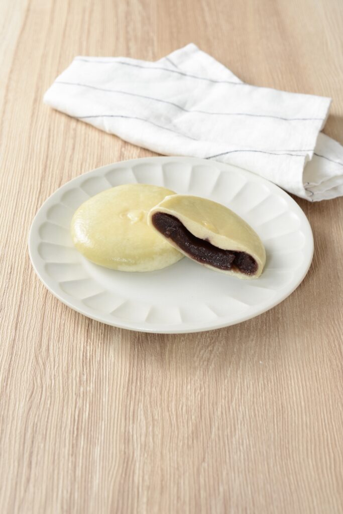6月30日より発売される「ホットク（あんこ）」税込み343円