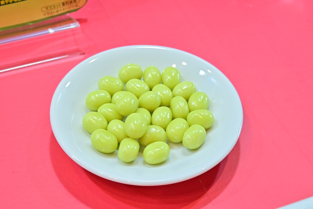 6月23日より発売される「かむかむ社員マスカット　51％増量　45.5g」税込み162円