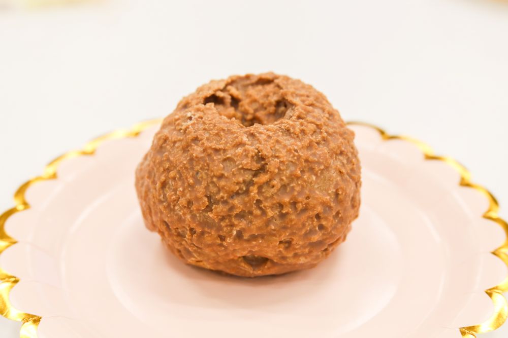 「ザクほろシュー（チョコクリーム）」税込み238円