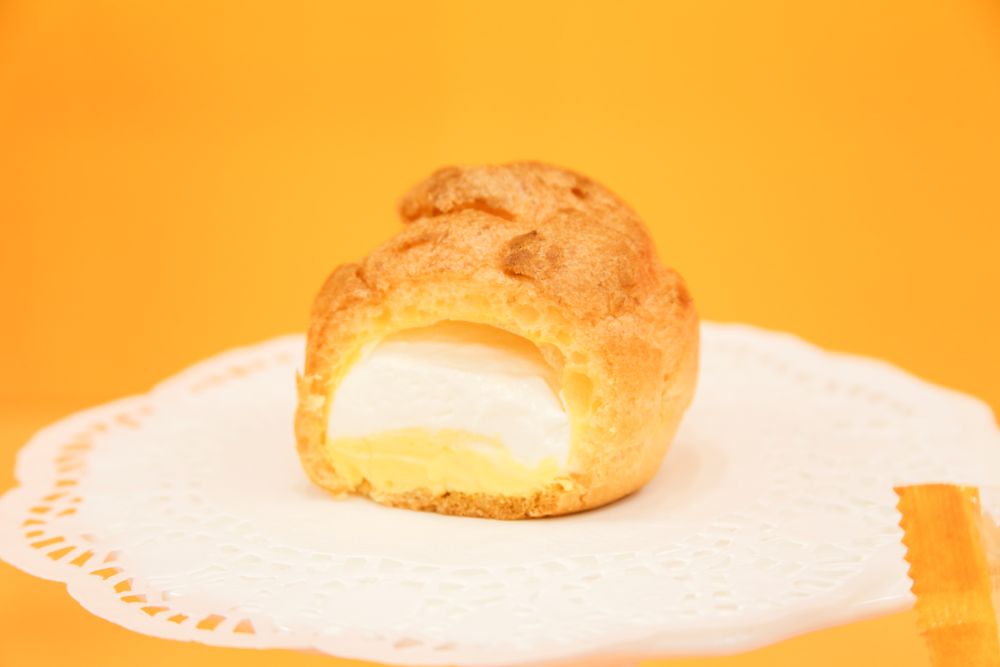 「クリームたっぷり！ダブルシュー」税込み198円