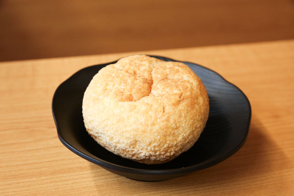 「絞りたてシュークリーム」税込み330円