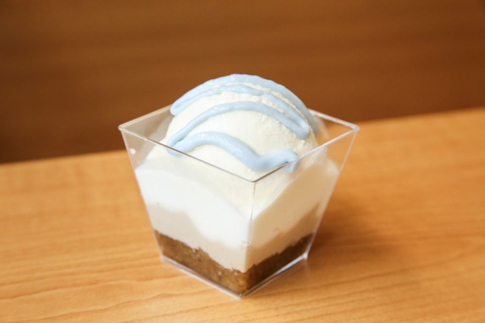 「七海と五条のウィーと＆ビターティラミス」税込み530円