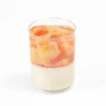 「フルーツピークス」の西武池袋本店限定「桃とルビーグレープフルーツの杏仁」594円（6月30日まで販売）