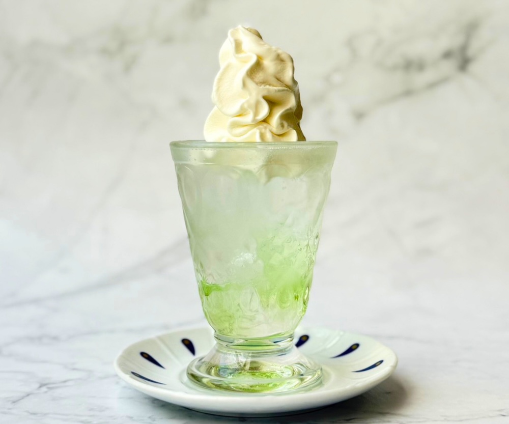 マチアイ限定メニュー「クリームメロンソーダ」税込み650円