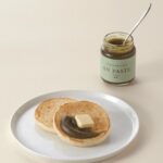 5月31日まで販売中の「とらや」の「あんペースト抹茶」1個・税込み1,080円