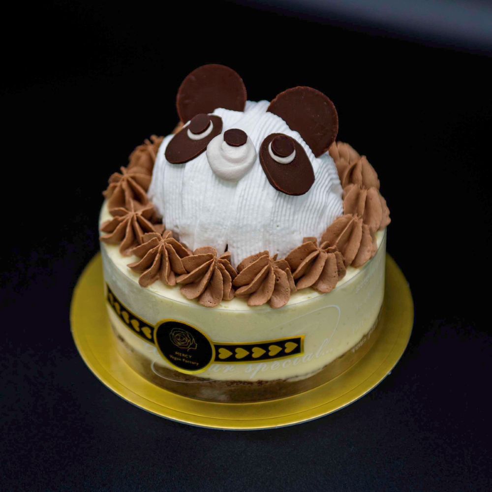 「ホワイトムースのパンダケーキ」イメージ