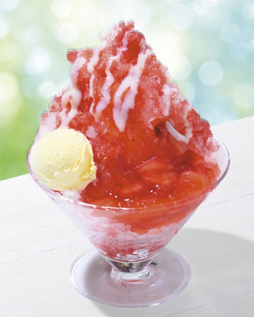 「苺シロップのかき氷」税込み900円